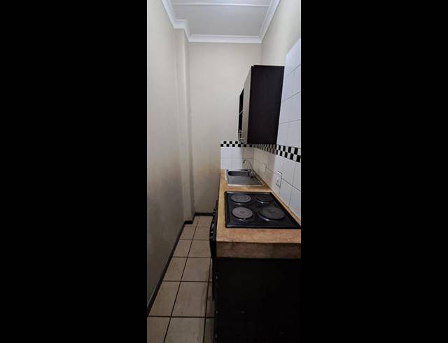 1 BEDROOM APARTMENT FOR SALE IN BRAAMFONTEIN